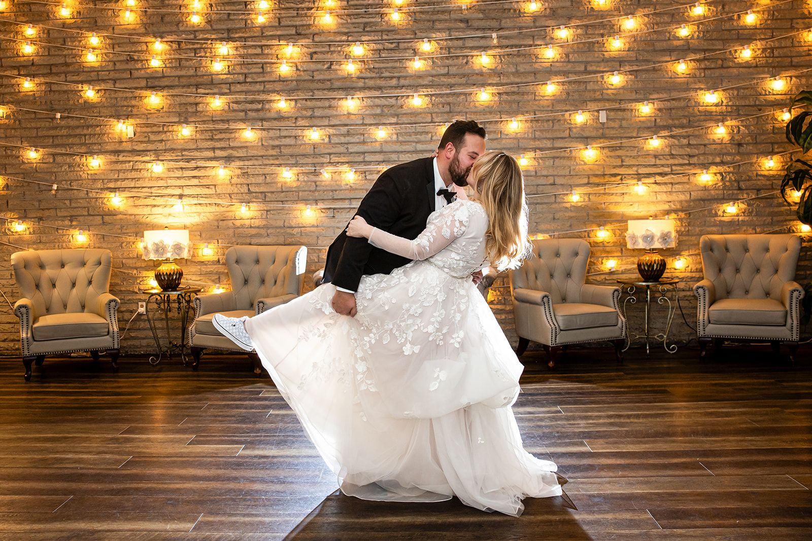 Bride and groom enjoy their first dance at a luxury wedding with up to 600 wedding guests near New Jersey